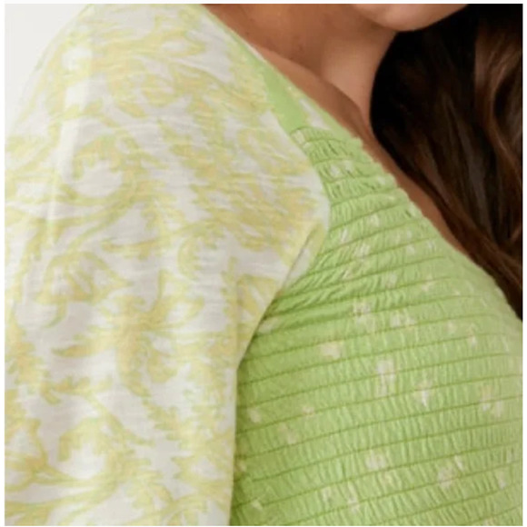 Free People MARIGOLD Smocked Tee Crop Top | Sz M Key Lime Green NEW. N1 - Picture 5 of 12